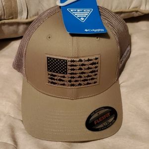 Columbia flexfit hat